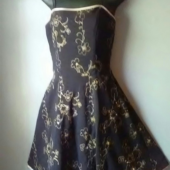 Steppin' Out Dresses & Skirts - Steppin Out. Size medium spaghetti strap dress